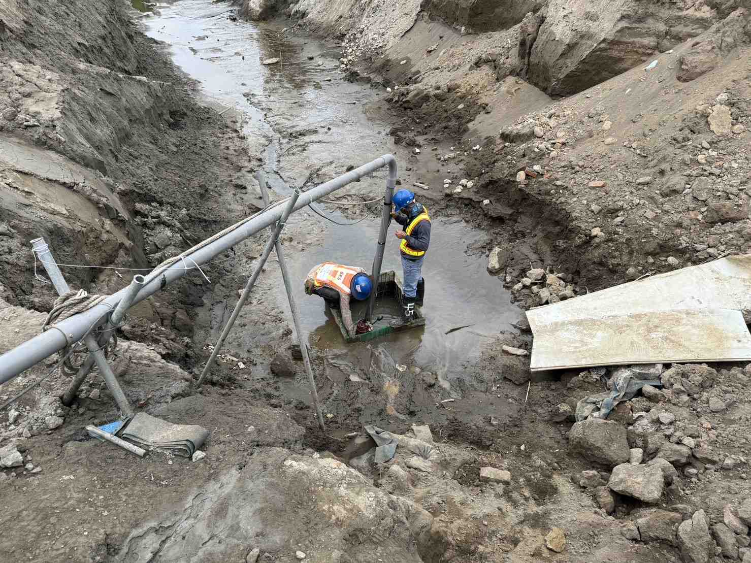 1027-整地土方工程、道路工程、排水工程、污水工程、共管工程及管理維護(勤前教育/霧砲機運轉測試)