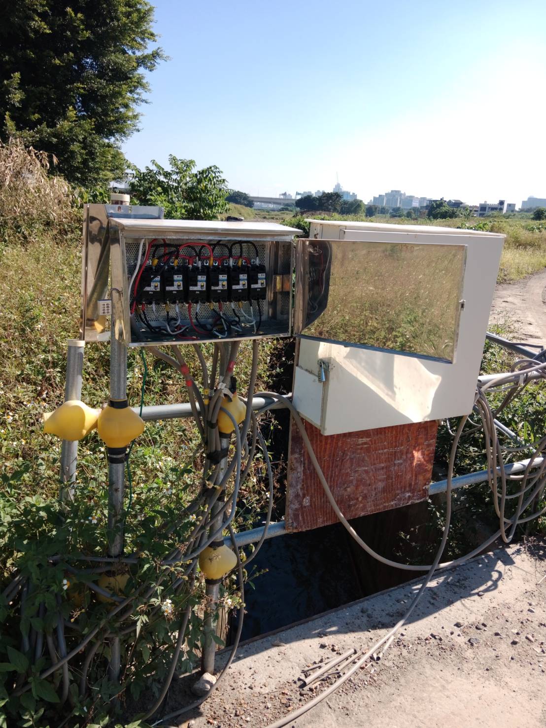 1105-整地土方工程、排水工程及管理維護(勤前教育/井泵運轉檢測)