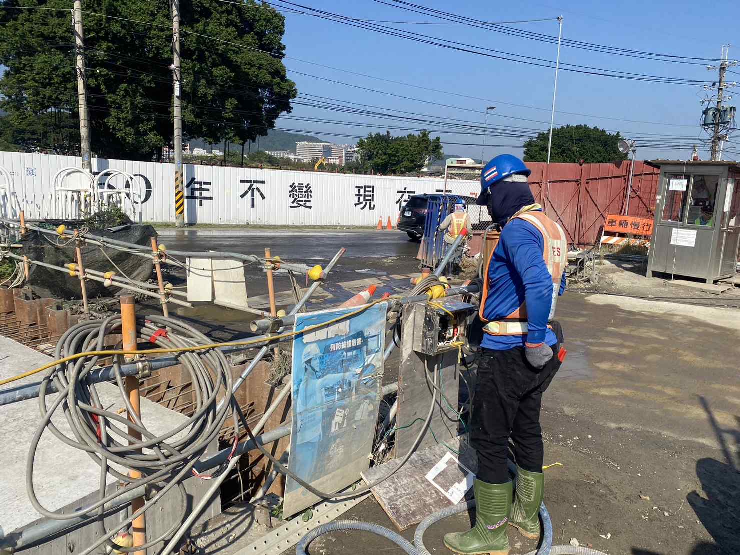 1208-整地土方工程、道路工程、排水工程、污水工程、共管工程及管理維護(勤前教育/護欄及上下設備) 1208-整地土方工程、道路工程、排水工程、污水工程、共管工程及管理維護(勤前教育/護欄及上下設備)