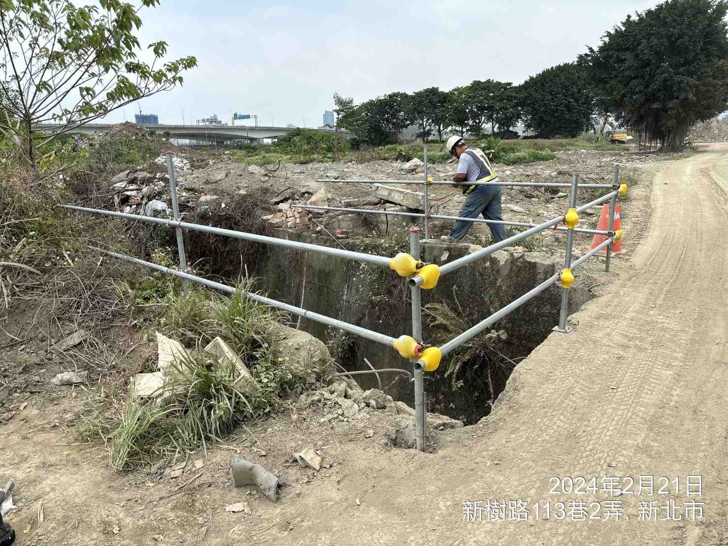 0221-整地土方工程、道路工程、排水工程、污水工程、共管工程、圍籬工程及管理維護(勤前教育/護欄復原) 0221-整地土方工程、道路工程、排水工程、污水工程、共管工程、圍籬工程及管理維護(勤前教育/護欄復原)