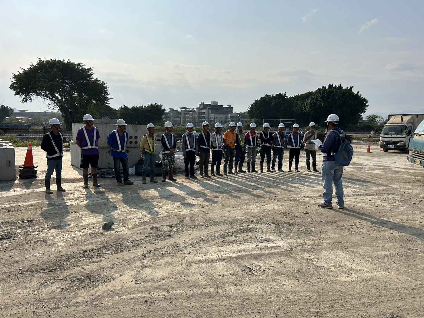 0403-整地土方工程、道路工程、排水工程、污水工程、共管工程、圍籬工程及管理維護(勤前教育)