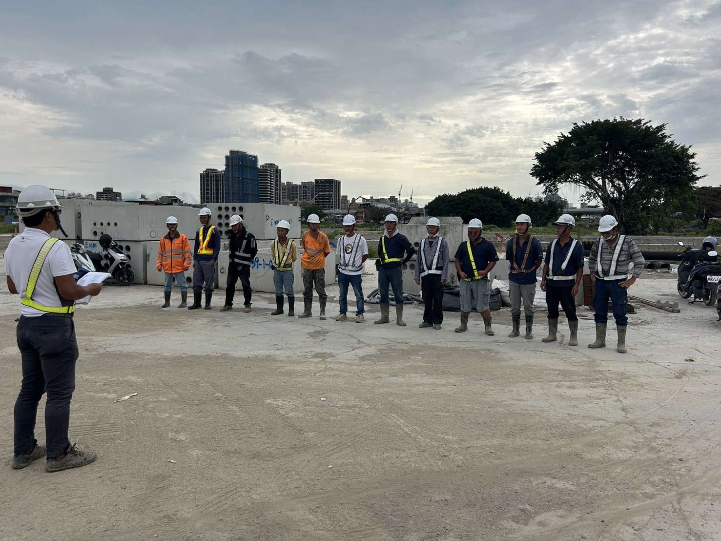 0520-整地土方工程、道路工程、排水工程、污水工程、共管工程及管理維護(勤前教育) 0520-整地土方工程、道路工程、排水工程、污水工程、共管工程及管理維護(勤前教育)