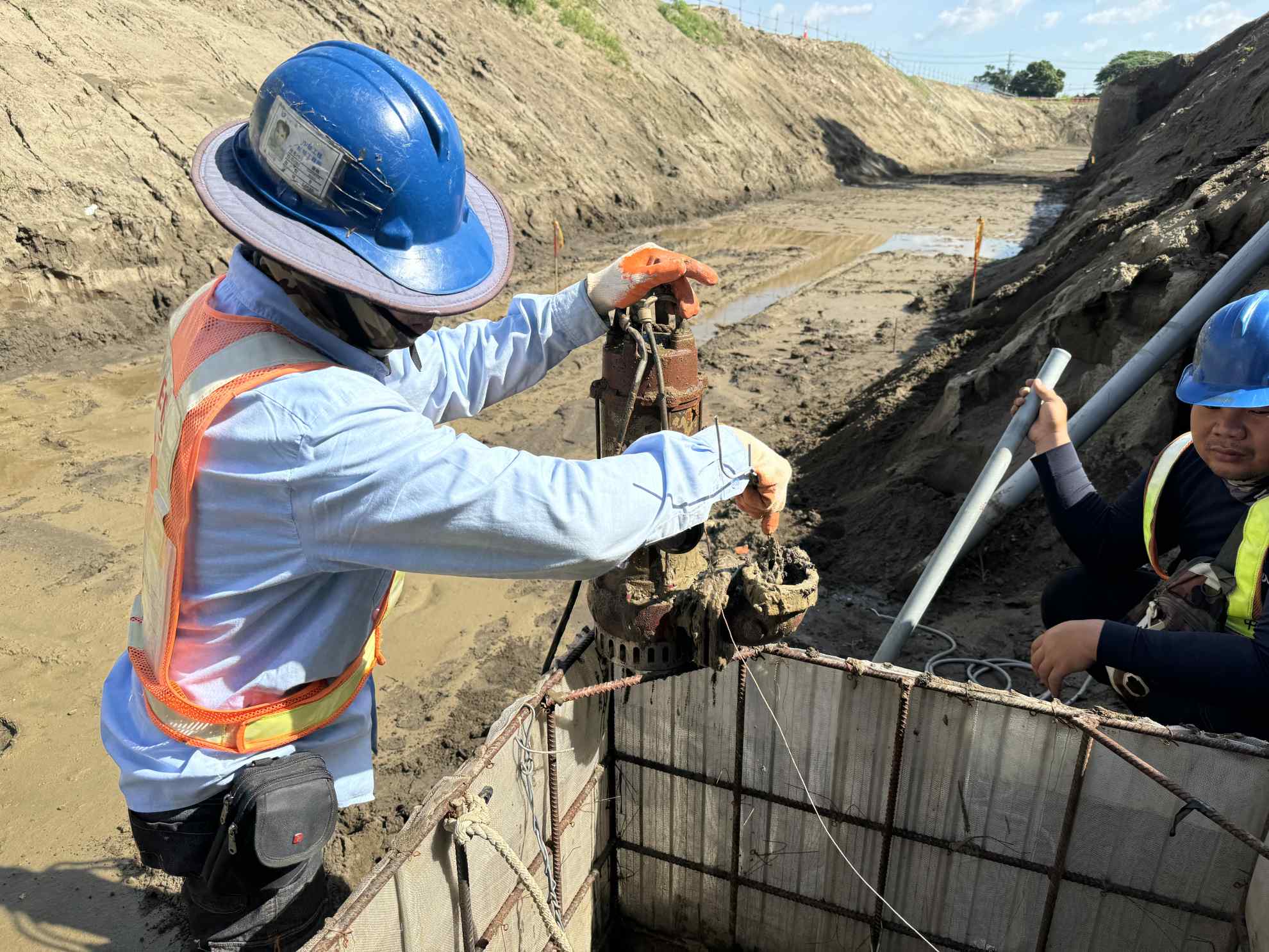 0622-整地土方工程、道路工程、排水工程、污水工程、共管工程及管理維護(勤前教育/抽水馬達-防汛檢修) 0622-整地土方工程、道路工程、排水工程、污水工程、共管工程及管理維護(勤前教育/抽水馬達-防汛檢修)