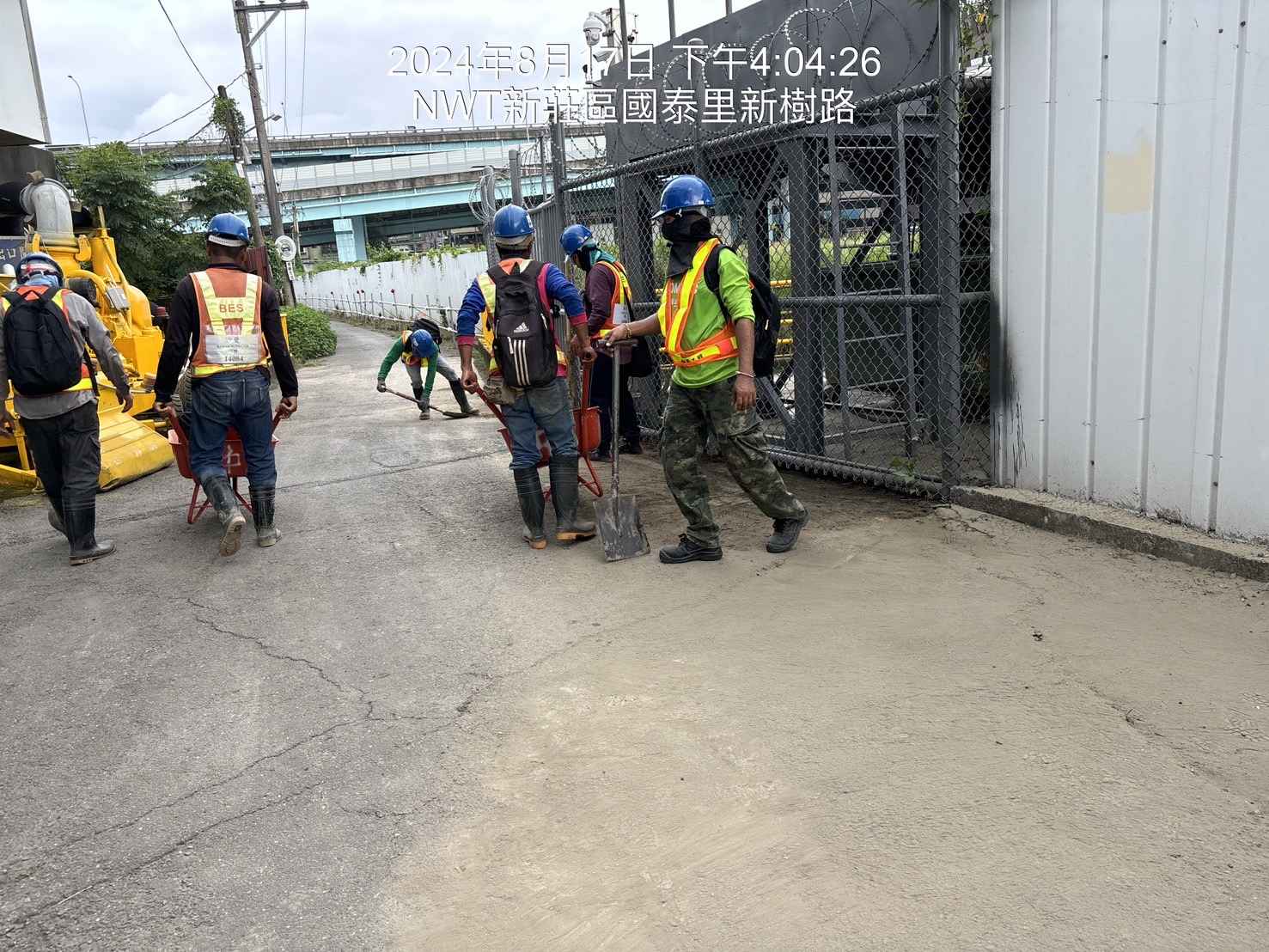 0818-道路工程、共管工程及管理維護(勤前教育)/(防汛)中環路內側排水溝清理/(敦親睦鄰)新樹路85巷路面整理