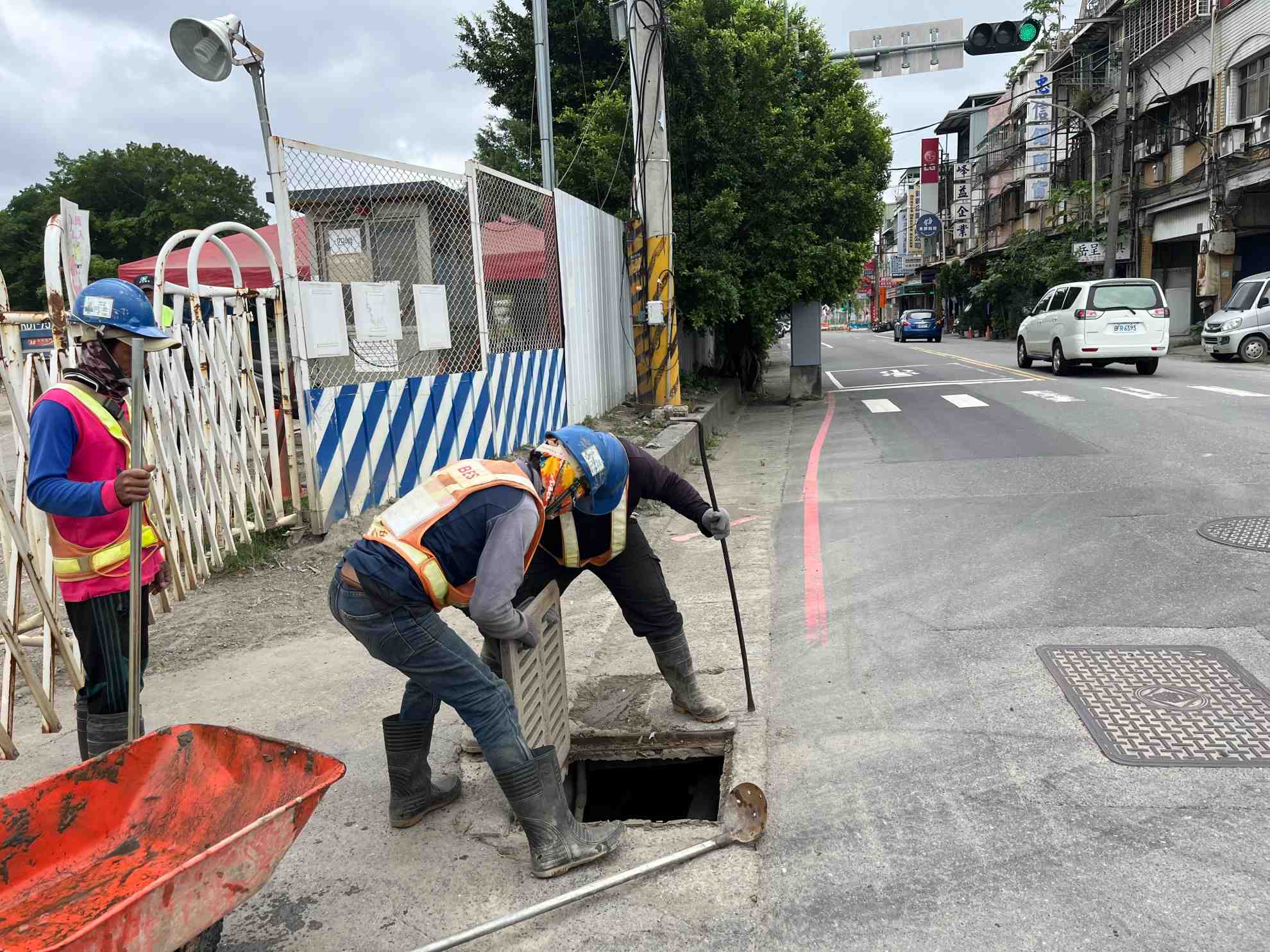 1020-排水工程及管理維護(勤前教育/新樹路排水溝清理)