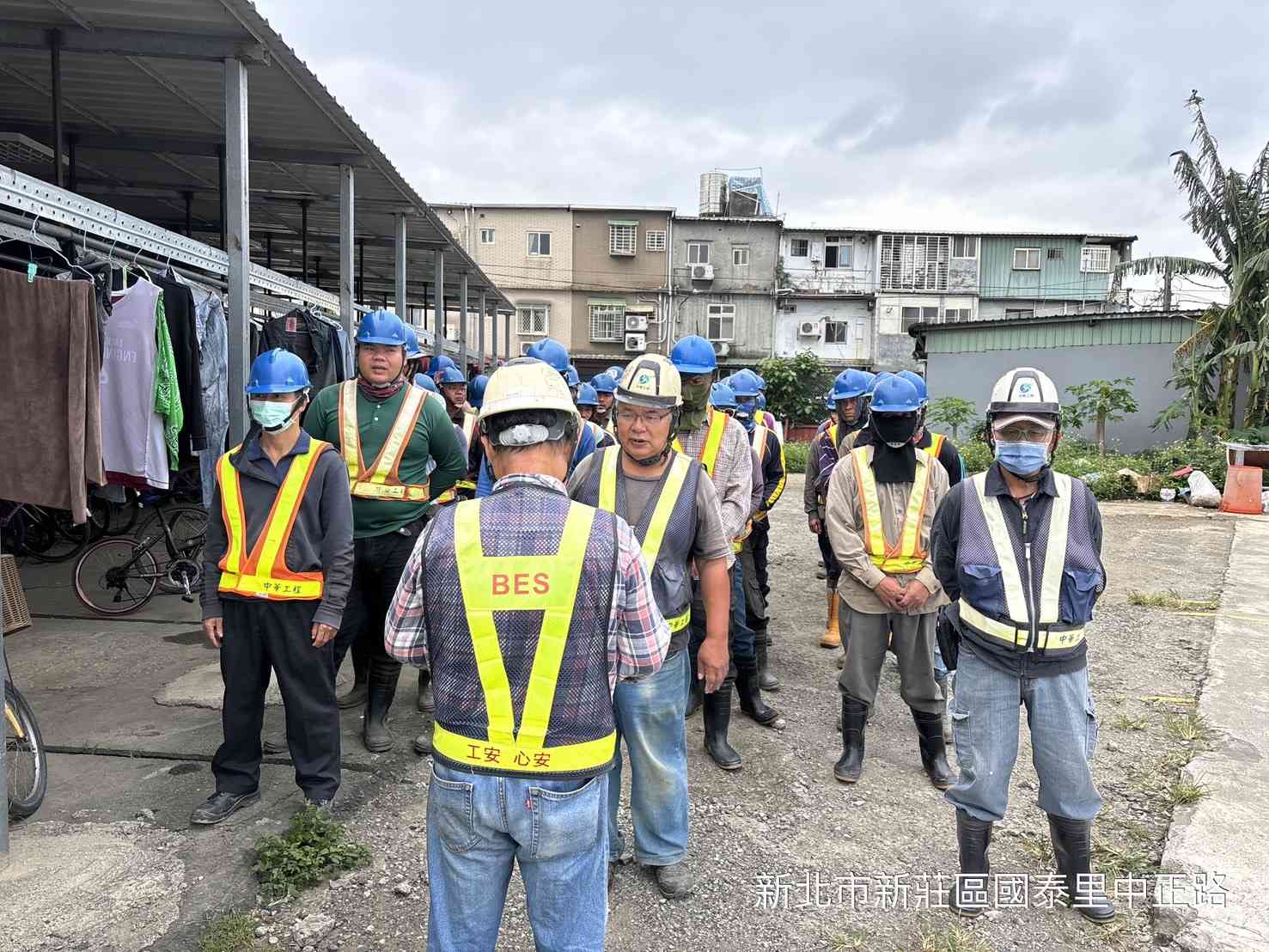 1105-整地土方工程、道路工程、排水工程、共管工程及管理維護(勤前教育)/瓊林路洗車台旁、路面鋪設 1105-整地土方工程、道路工程、排水工程、共管工程及管理維護(勤前教育)/瓊林路洗車台旁、路面鋪設