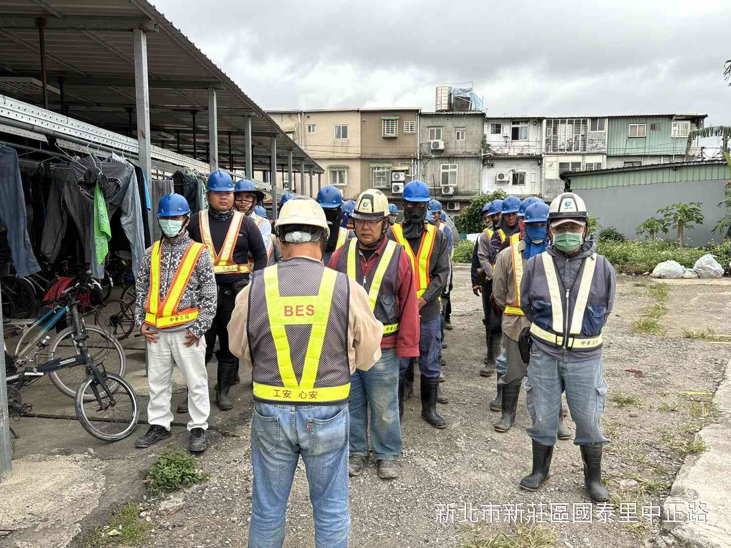 1107-整地土方工程、道路工程、排水工程、共管工程程及管理維護(勤前教育)/景德路路樹、圍籬施工處理