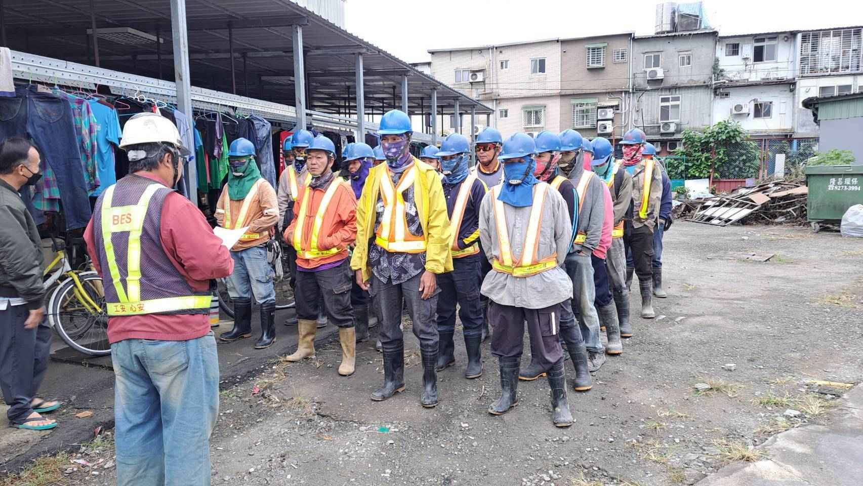 1208-排水工程及管理維護(勤前教育)/水溝、洗車台挖除污泥