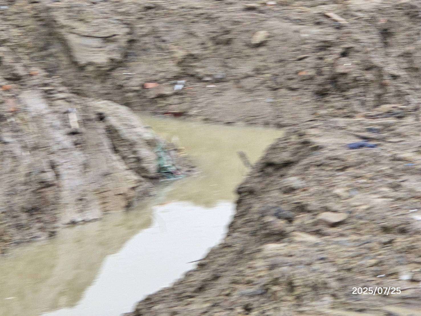 0725 驟雨工期展延