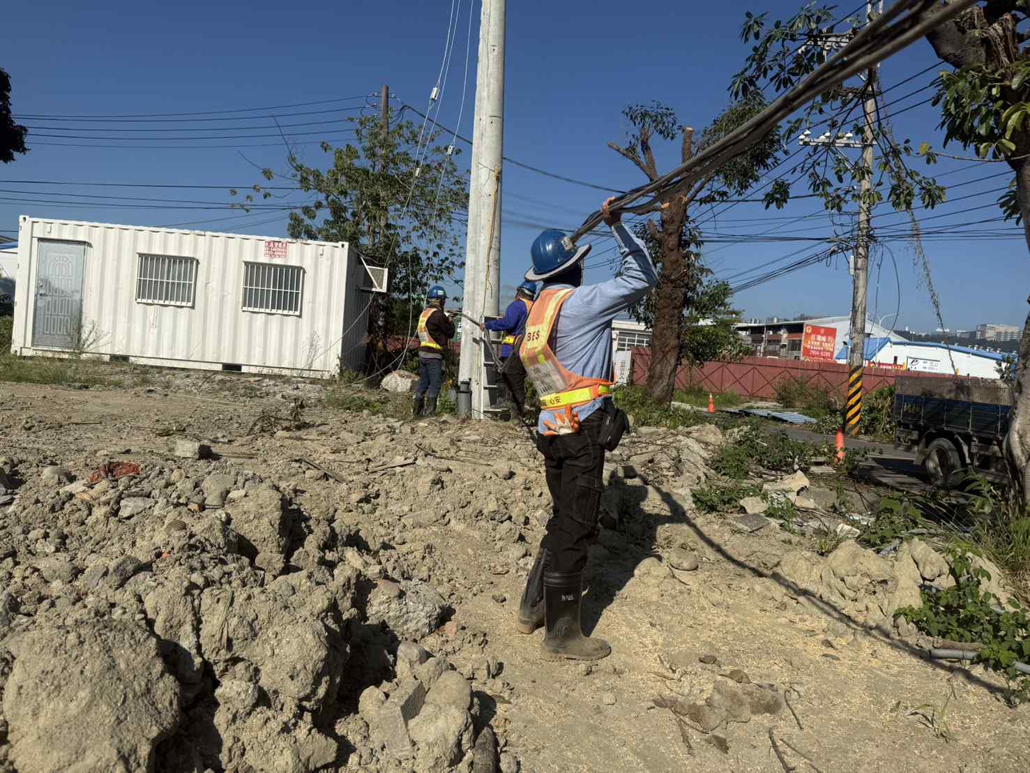 1005 道路工程、共管工程及管理維護