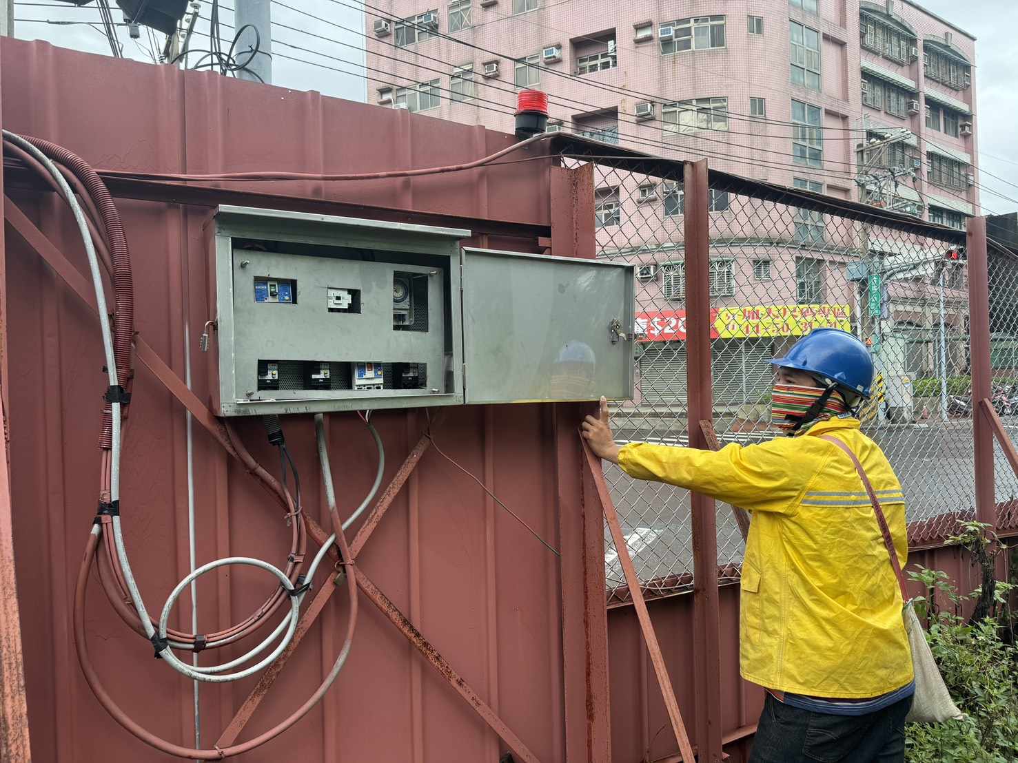 1023 整地土方工程、道路工程、排水工程、污水工程、共管工程、圍籬工程、機電工程及管理維護