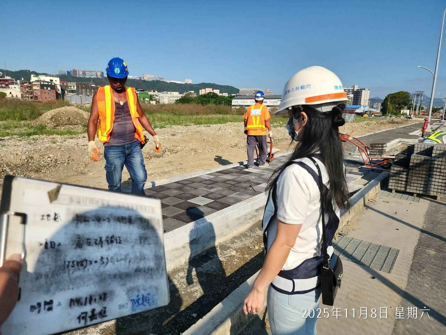 1108 整地土方工程、道路工程、排水工程、污水工程、共管工程、機電工程及管理維護/颱風防汛(鳳凰)水溝清淤 1108 整地土方工程、道路工程、排水工程、污水工程、共管工程、機電工程及管理維護/颱風防汛(鳳凰)水溝清淤