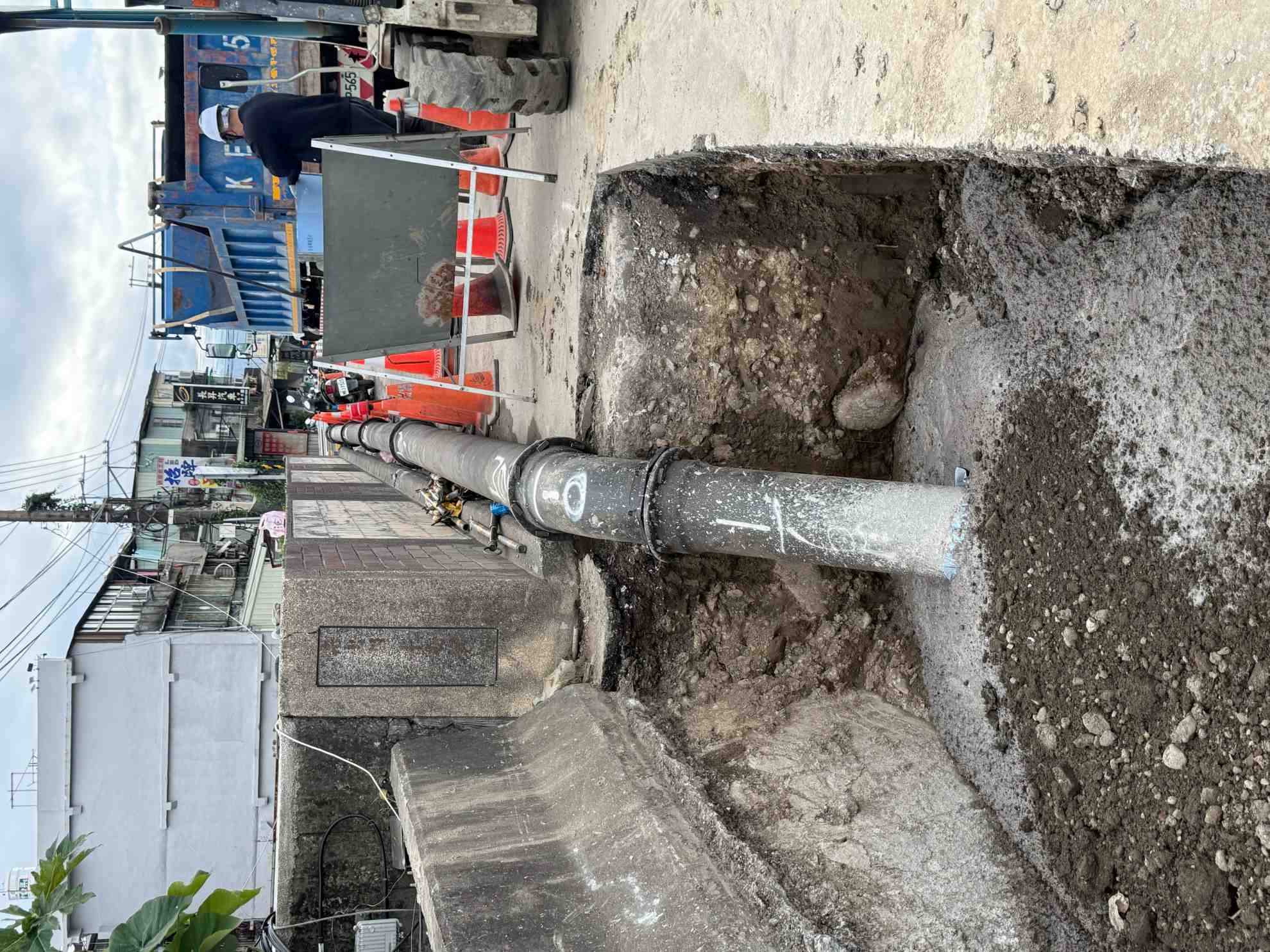 1205 整地土方工程、道路工程、排水工程、、圍籬工程、機電工程及管理維護/新樹路/福營路～國營路口臨時照明檢修