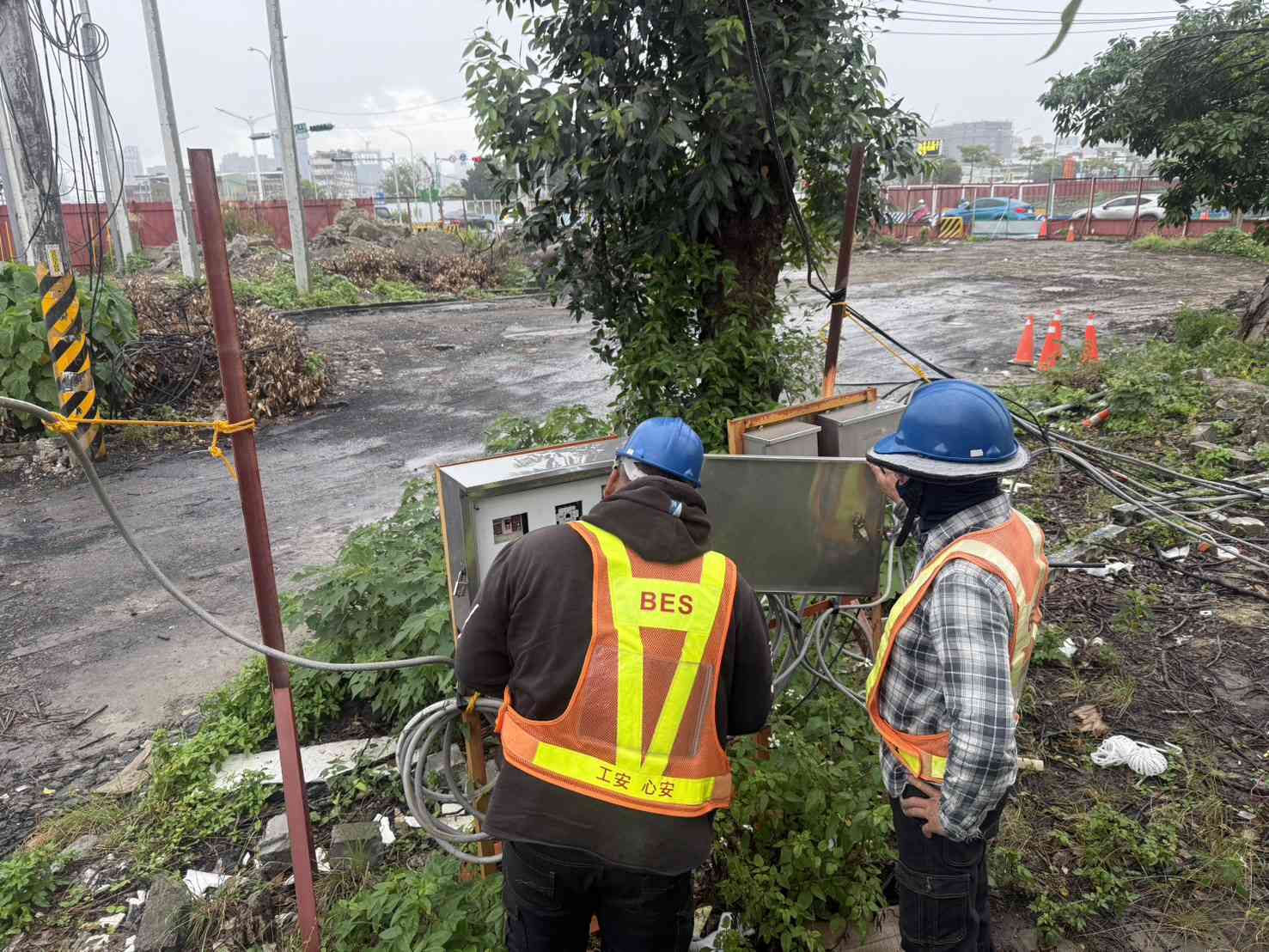 1209 整地土方工程、道路工程、排水工程、污水工程、共管工程、機電工程及管理維護/30M-4-2福營路臨時照明檢修送電測試/SGS環境檢測 1209 整地土方工程、道路工程、排水工程、污水工程、共管工程、機電工程及管理維護/30M-4-2福營路臨時照明檢修送電測試/SGS環境檢測