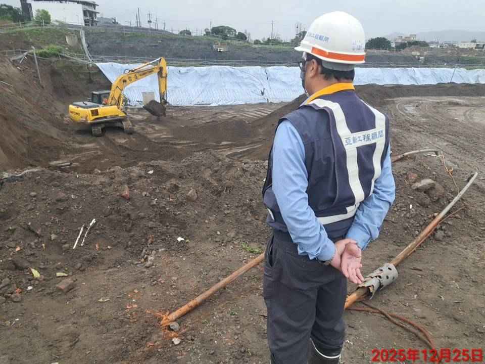 1225 整地土方工程、道路工程、排水工程、污水工程、共管工程、結構工程(橋梁)、圍籬工程、機電工程及管理維護/臨工區道路照明夜間巡檢