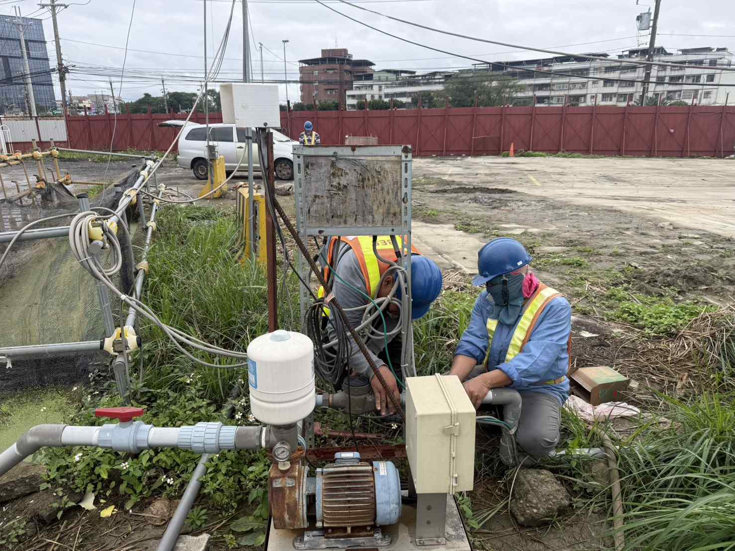 0201 共管工程、及管理維護/工區洗車台管濾網清理/工區抽排水設備巡檢/集水坑垃圾清除