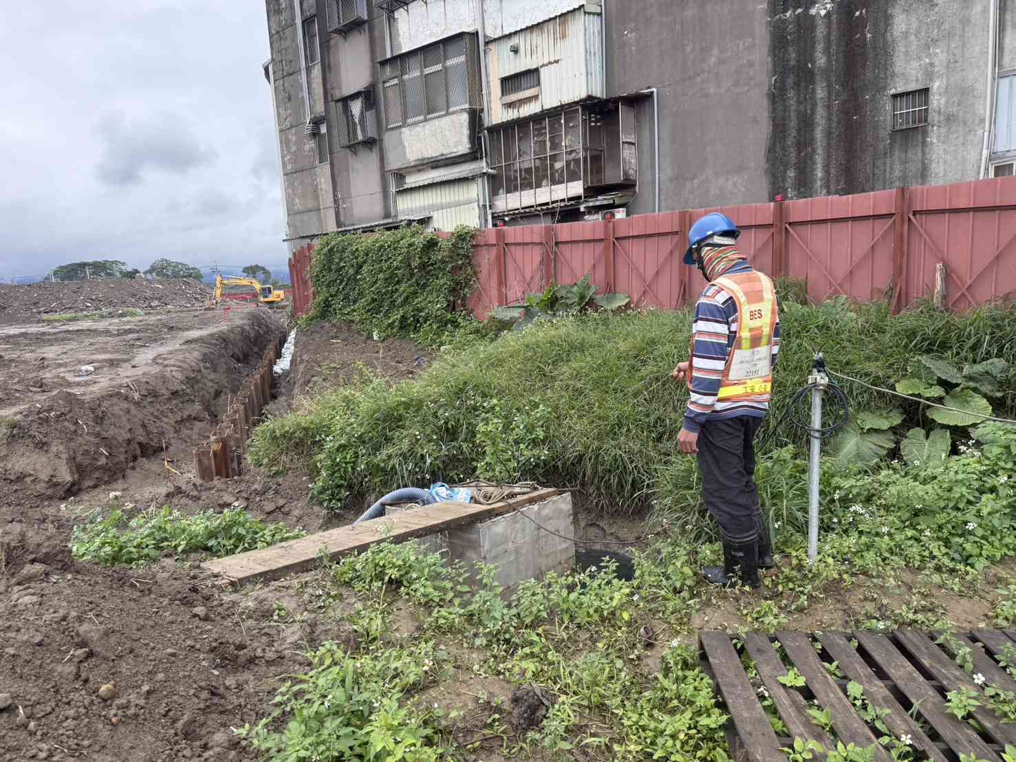 0201 共管工程、及管理維護/工區洗車台管濾網清理/工區抽排水設備巡檢/集水坑垃圾清除