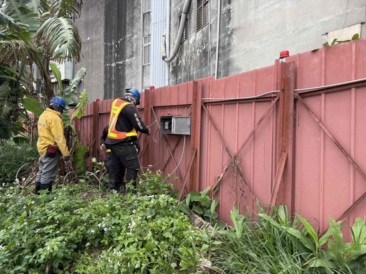0208 排水工程及管理維護/點井馬達主電源佈纜施作