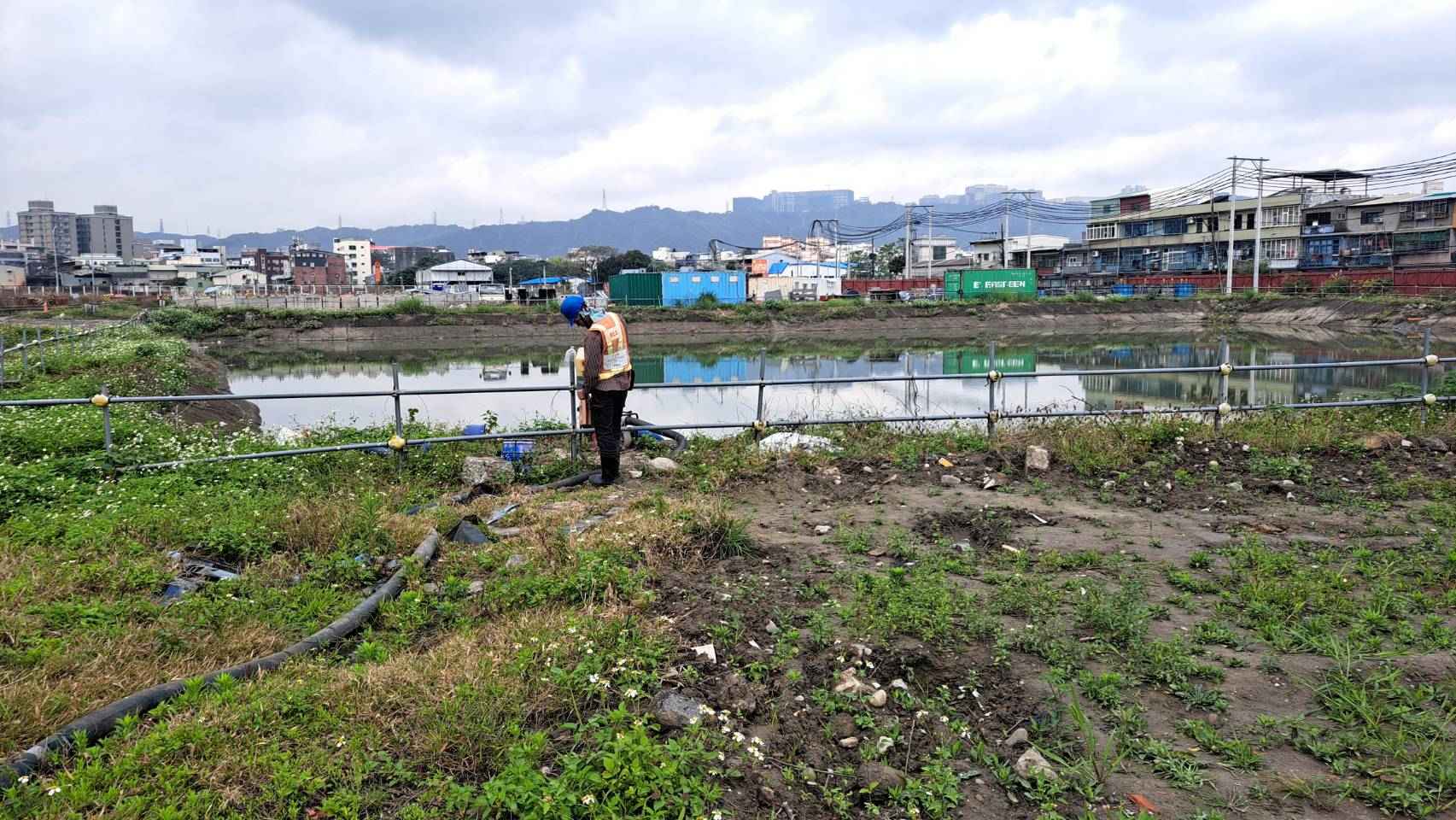 0302 整地土方工程、道路工程、排水工程、污水工程、共管工程、結構工程(橋梁)、機電工程及管理維護/臨設滯洪池抽排水 0302 整地土方工程、道路工程、排水工程、污水工程、共管工程、結構工程(橋梁)、機電工程及管理維護/臨設滯洪池抽排水
