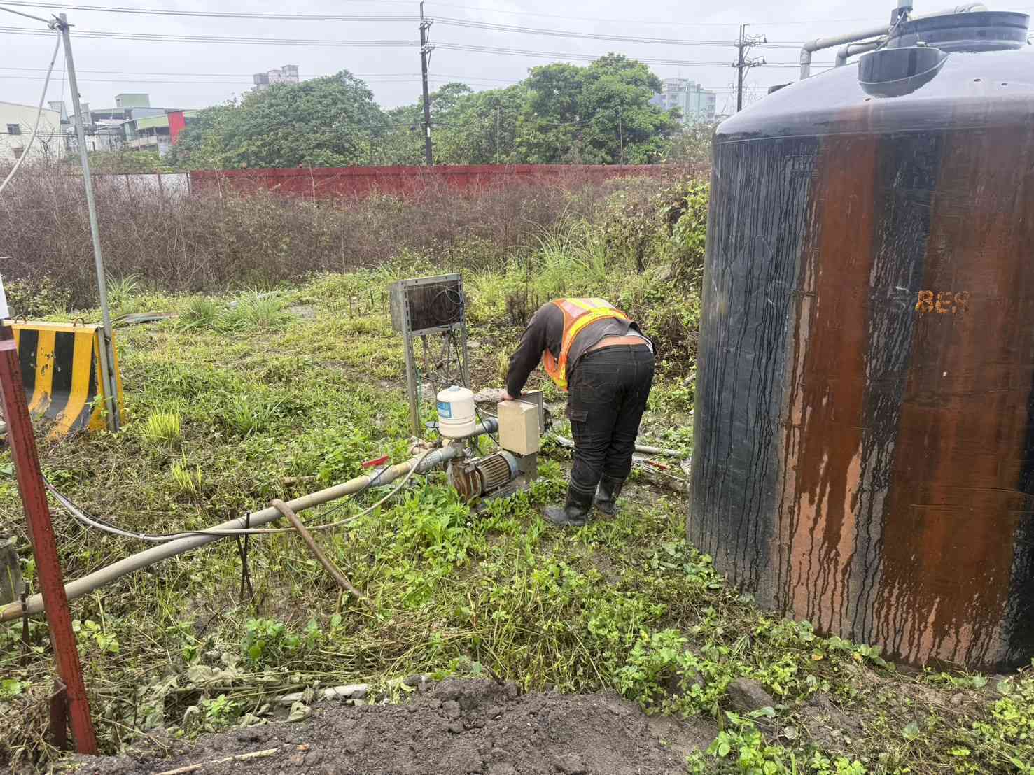 0310 整地土方工程、道路工程、排水工程、污水工程、共管工程、結構工程(橋梁)、機電工程及管理維護/工區洗車台檢修 0310 整地土方工程、道路工程、排水工程、污水工程、共管工程、結構工程(橋梁)、機電工程及管理維護/工區洗車台檢修