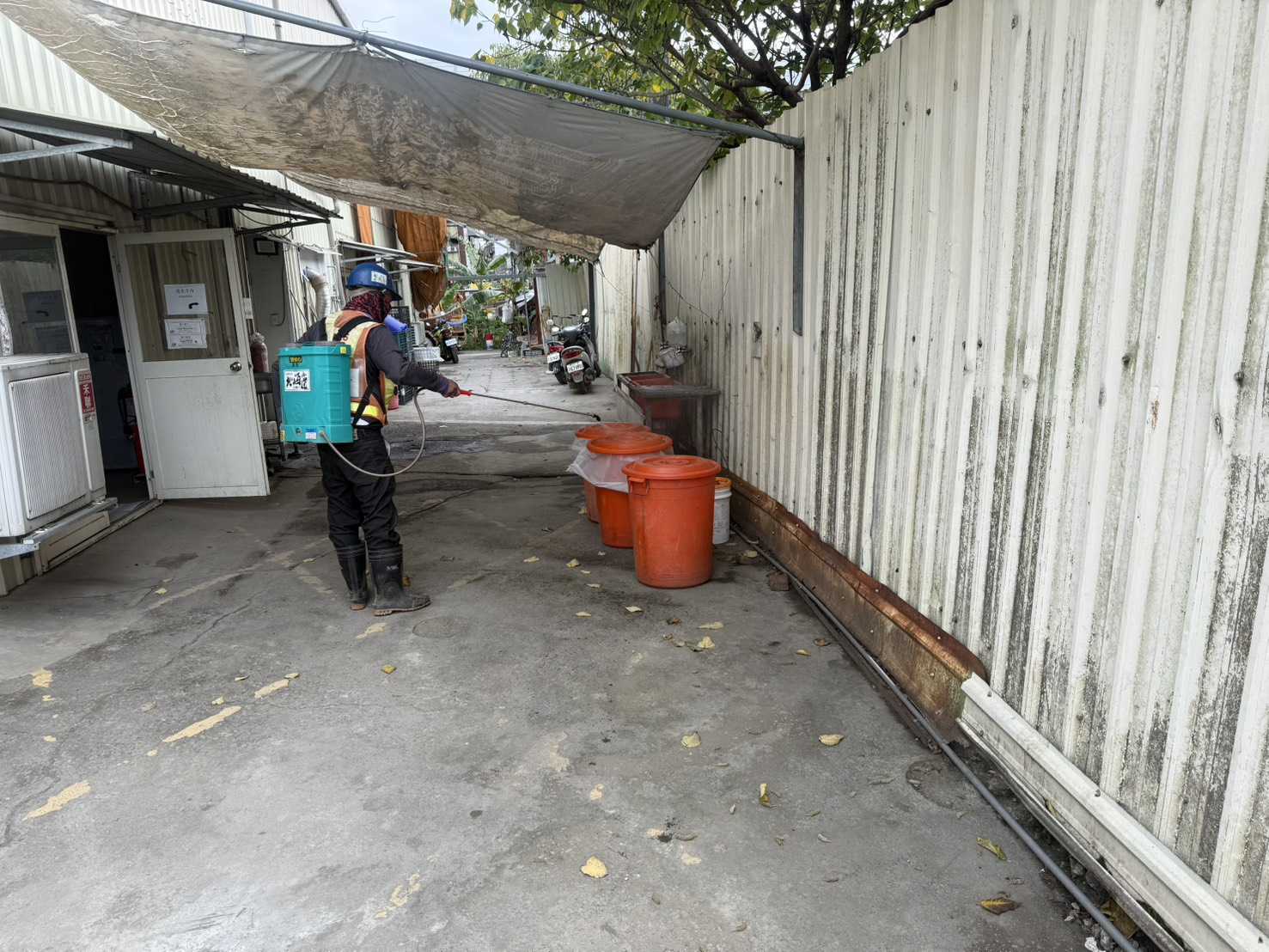 0321 整地土方工程、道路工程、排水工程、污水工程、共管工程、結構工程(橋梁)、圍籬工程、機電工程及管理維護/工區病媒蚊防治藥劑噴灑、積水容器清理