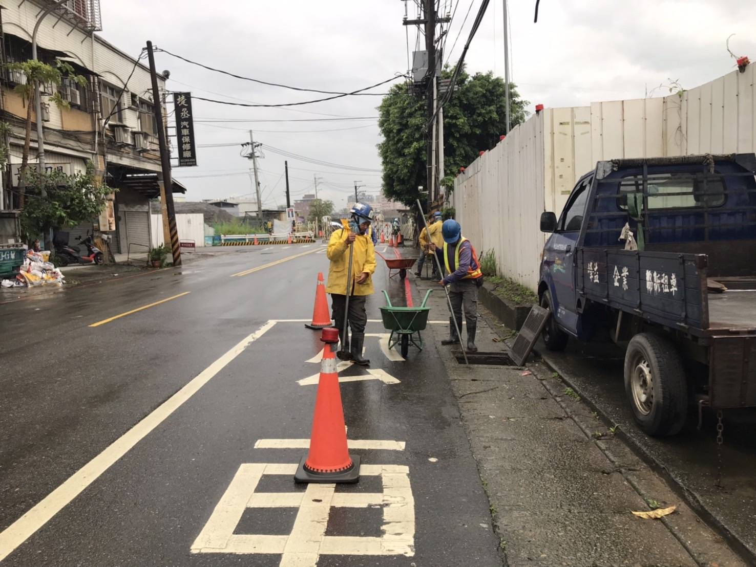 0404 (清明假期)管理維護//新樹路排水溝清理/工區臨時照明夜間巡檢