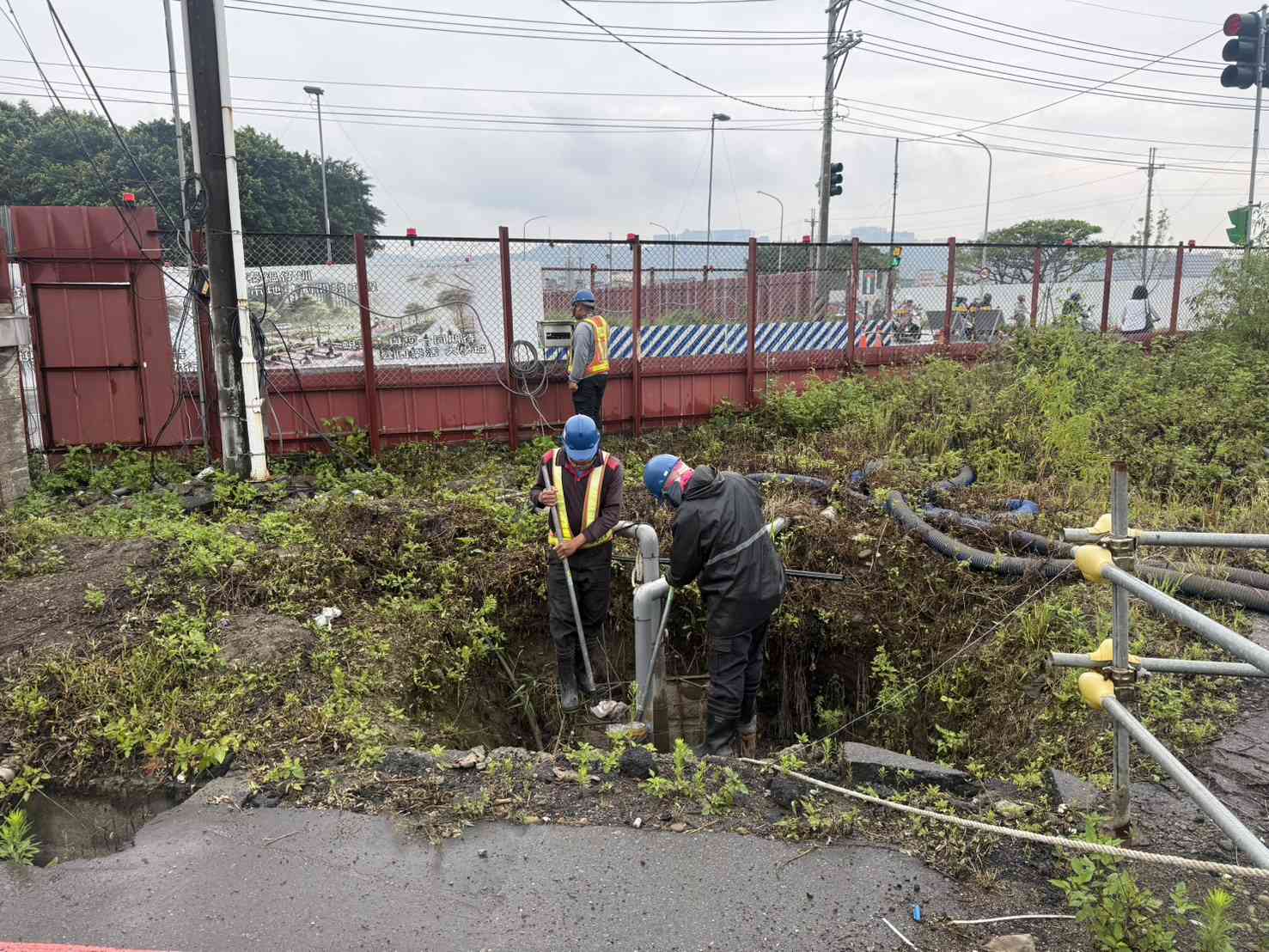 0504 整地土方工程、道路工程、排水工程、污水工程、共管工程、結構工程(橋梁)、機電工程及管理維護/工區抽排水設備巡檢維護