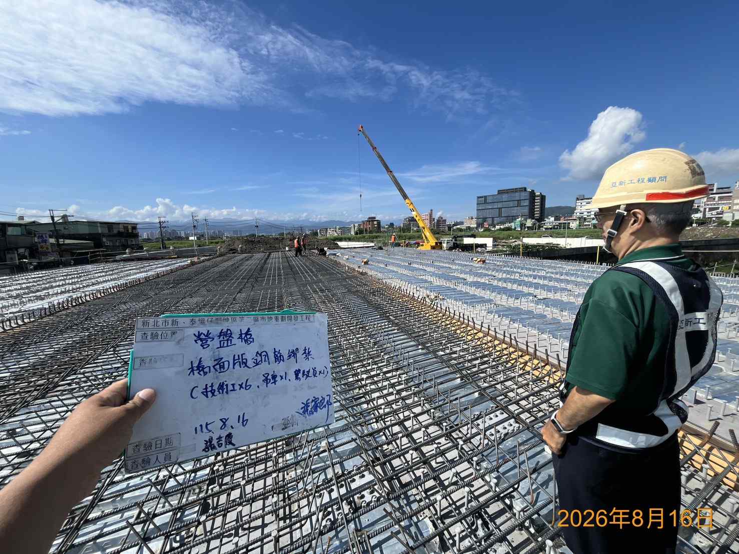 0816 共管工程、結構工程(橋梁)及管理維護/工區臨時照明廣告燈箱T-BAR夜間巡檢