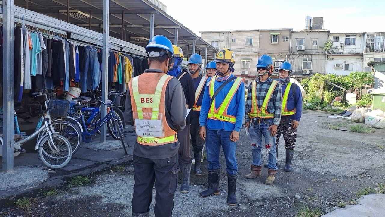 0816 共管工程、結構工程(橋梁)及管理維護/工區臨時照明廣告燈箱T-BAR夜間巡檢