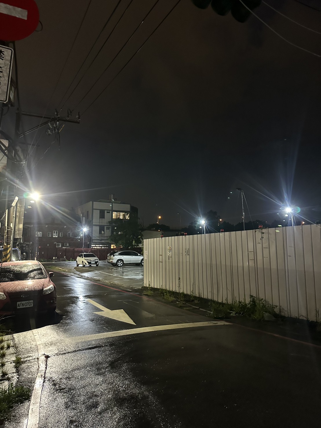 0816 共管工程、結構工程(橋梁)及管理維護/工區臨時照明廣告燈箱T-BAR夜間巡檢